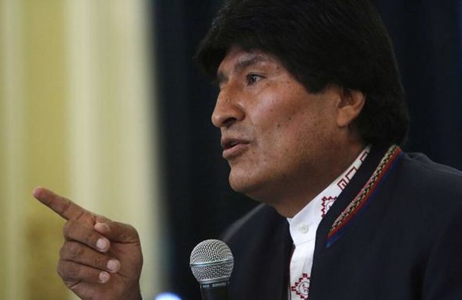 Evo Morales busca regular redes sociales tras su derrota