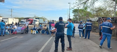 Luego de 10 horas los pacientes afectados por el dietilenglicol abren la vía Interamericana