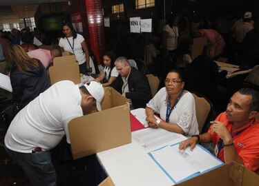 PRD selecciona a sus 20 candidatos a diputados por el Parlacen