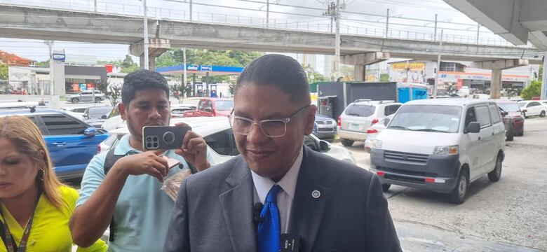 Denuncian a administración de Lau Cortés por desvío de $400 millones del Seguro Social al Gobierno Central