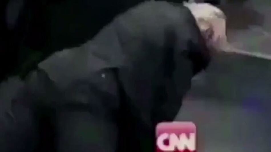 Trump tuitea video de broma en el que simula que golpea a 'CNN'