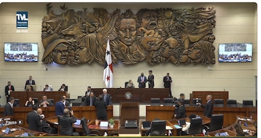 Tribunal Electoral entrega a la Asamblea los proyectos que reforman el Código Electoral y los circuitos para diputados