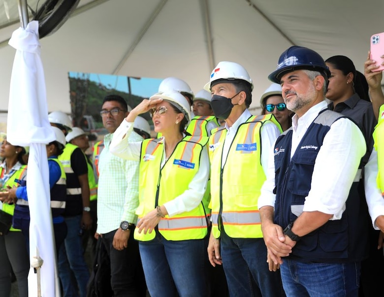 Presidente Mulino denunció que la administración pasada provocó un sobrecosto de $1,800 millones en el cuarto puente