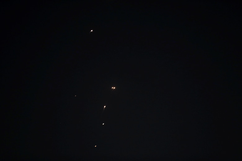 Irán lanza misiles contra la base militar de Estados Unidos en Catar sin causar grandes daños