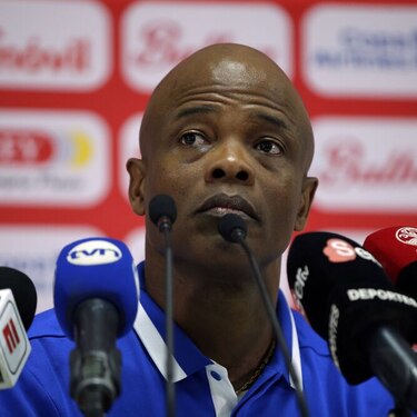 Técnico de Panamá mira favorito a Jamaica para su duelo de cuartos de final