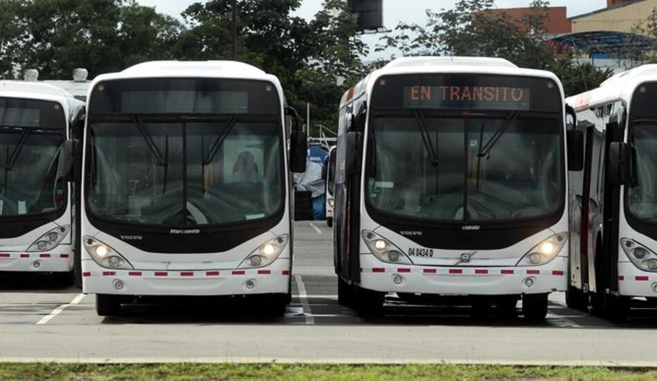 Mi Bus anuncia desvíos por desfiles patrios