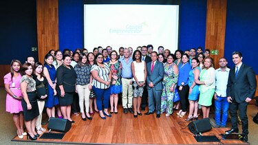 Capital Bank imparte taller