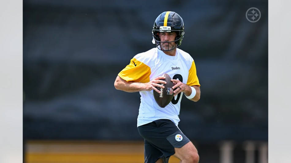 Jaxson Dart, de Giants, y Aaron Rodgers, de Steelers, reciben el alta