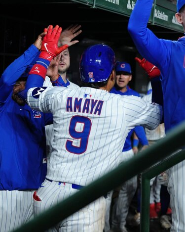 Miguel Amaya conecta jonrón clave en dramática victoria de los Cubs sobre Dodgers