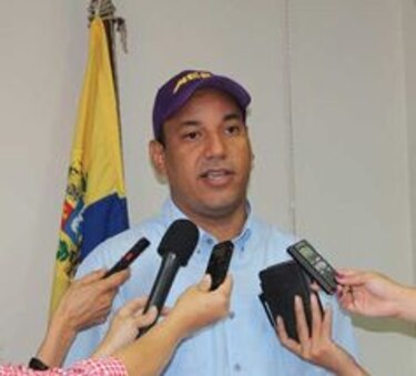 Legislador acusa a Nicolás Maduro de usurpar poderes del Tribunal Supremo Electoral