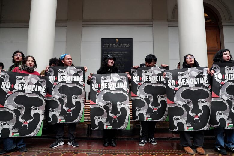 Universitarios chilenos piden a Boric romper relaciones con Israel y preparan acampadas