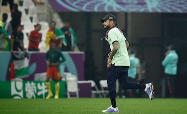 Neymar vuelve a entrenar con la selección brasileña