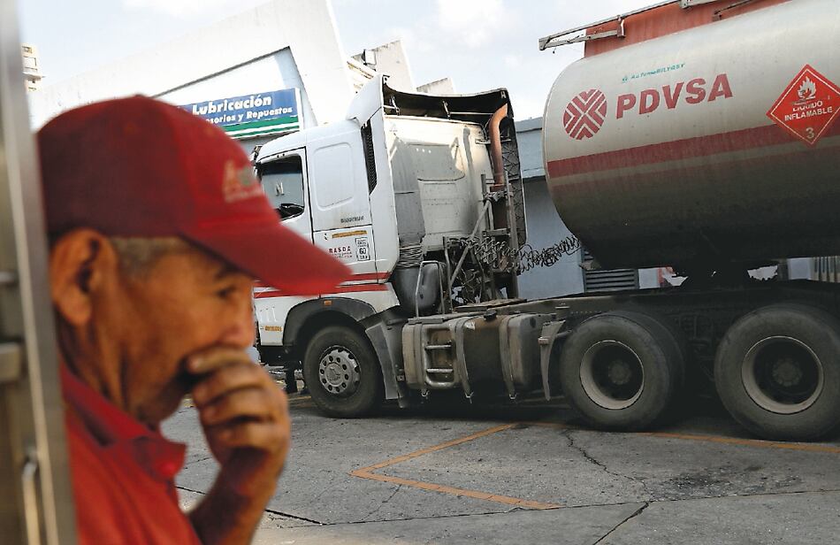 Producción de petróleo de Venezuela cae al mínimo en 75 años