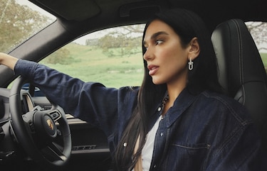 Dua Lipa se une a Porsche y el resultado es potente🔥