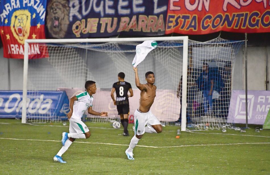 Newton Williams, el héroe del finalista Costa del Este