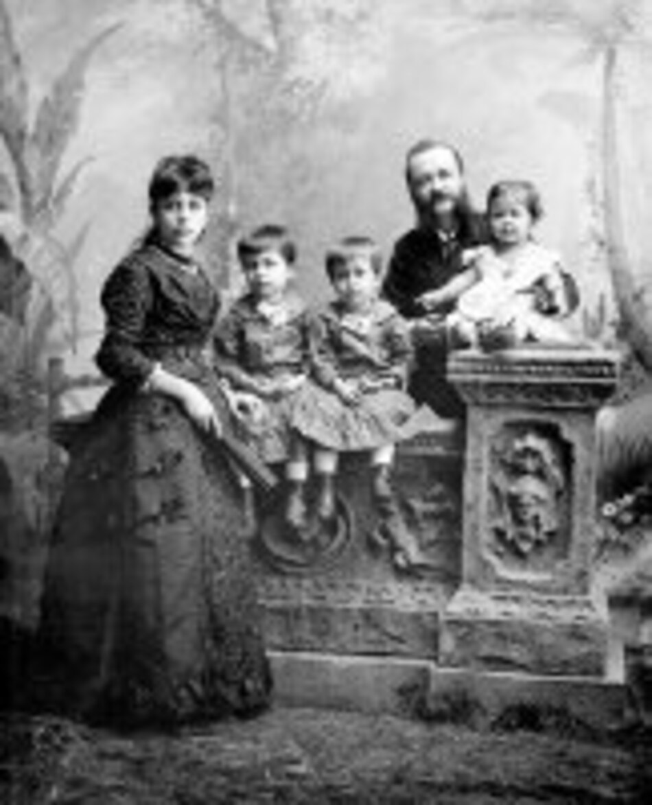 De barbas, patillas y bigotes