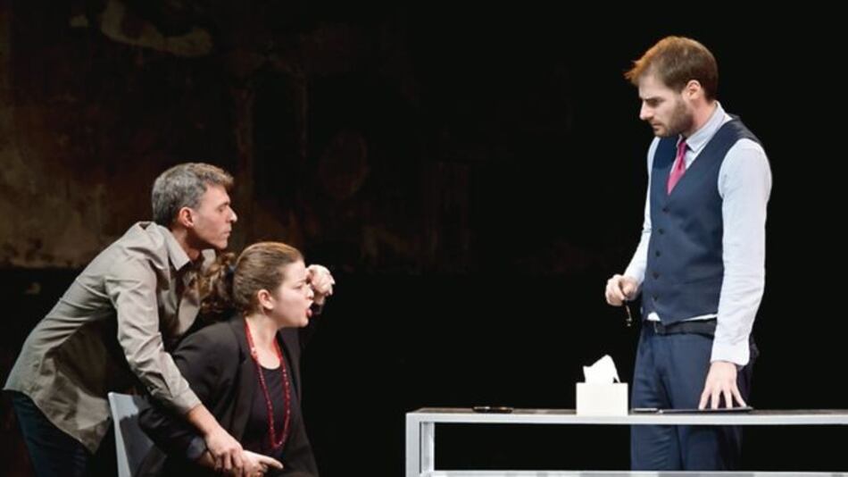 El teatro es como un altavoz para la sociedad moderna