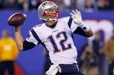 Tom Brady acuerda extensión de contrato por dos años