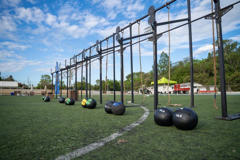 Muquita Sánchez y Los Milagros le dirán adiós a sus viejas y abusadas gramas sintéticas