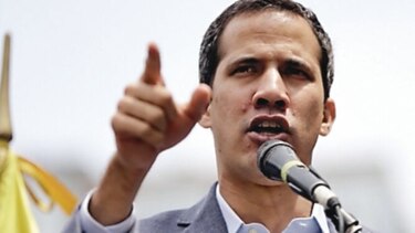 Protestan por falta de energía eléctrica y agua