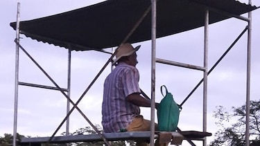 Productor paga seguridad para evitar los hurtos en su finca