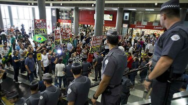 Fiscal dice que Lula recibió 'muchos favores' de constructoras acusadas de fraude