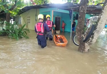 Inundaciones en Los Santos, Herrera y Veraguas: 200 casas bajo el agua y 1,850 cerdos ahogados