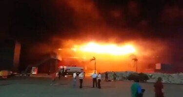 Incendio arrasa gran parte del autódromo donde corre el Gran Premio Moto GP de Argentina