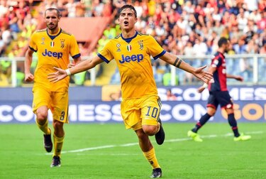 Juventus remonta con triplete de Dybala