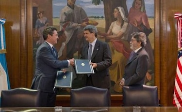 Argentina y Estados Unidos acuerdan intercambio de información tributaria