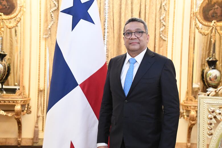 Dino Mon reporta pérdida de $2.5 millones por medicamentos vencidos en la CSS