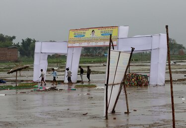 ¿Quién es Bhole Baba, el gurú detrás de la estampida con 121 muertos en la India?