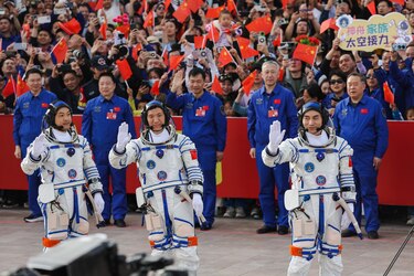 La misión china Shenzhou-18 despega con éxito a la estación espacial Tiangong