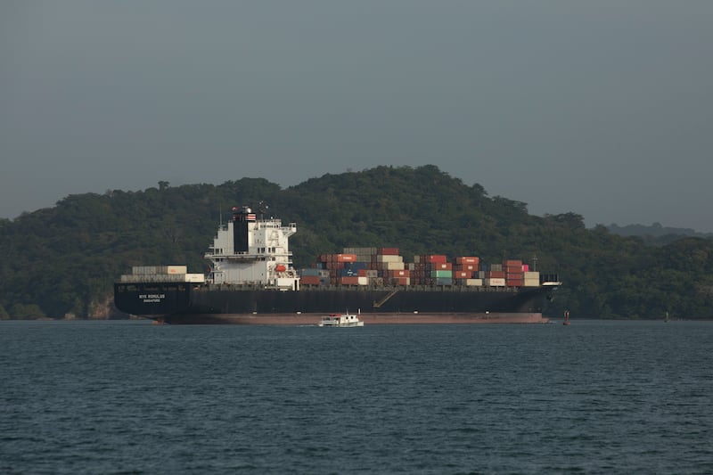 Canal de Panamá inicia el año fiscal 2026 con crecimiento del 5.6% en los tránsitos de buques