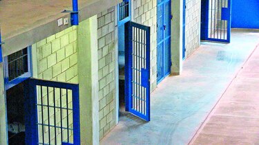 Proyecto busca reducir hacinamiento en cárceles