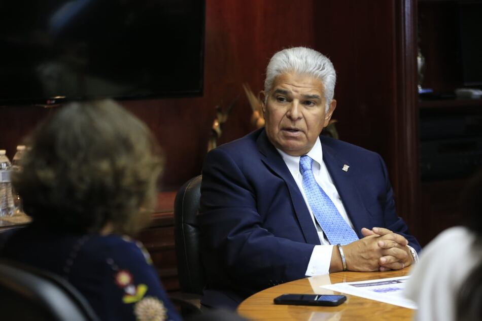 Presidente José Raúl Mulino participa en el consejo editorial de ‘La Prensa’