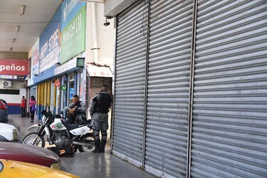 Reducen jornada laboral en el sector público y aislarán a pacientes con Covid-19