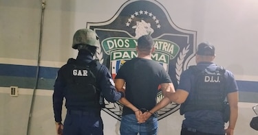 Capturan a tres funcionarios de Aduanas tras denuncias de empresario local