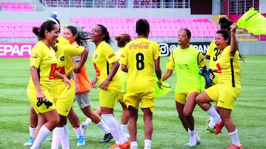 Nacional y Chorrillo siguen comandando