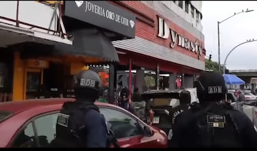 Allanamiento en edificio cerca de la plaza 5 de Mayo: hay denuncias de posible trata de personas