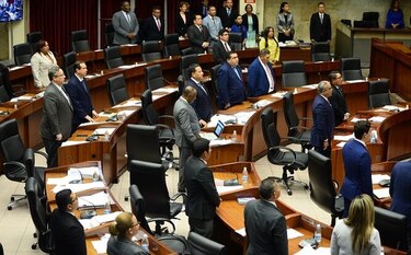 Asamblea Nacional decreta sesión permanente para debatir las reformas constitucionales