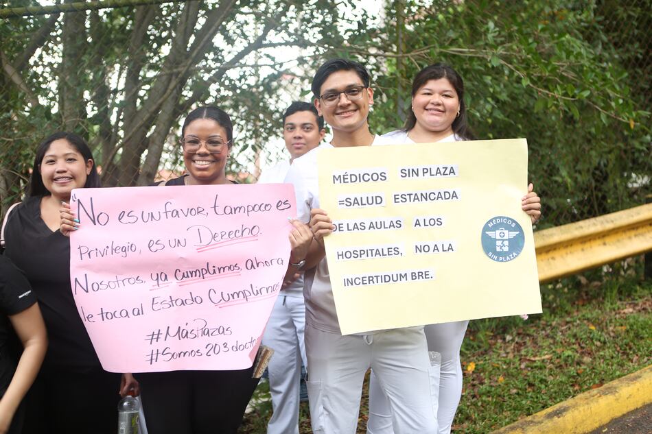 ¿Crisis del internado o exceso de graduados en Medicina en Panamá?