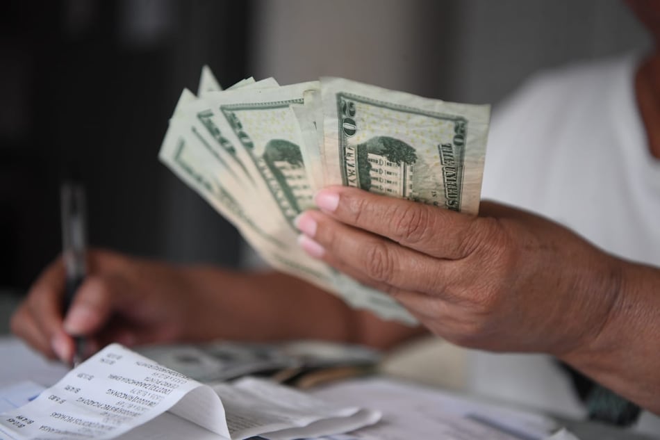 Tasas de interés siguen subiendo en Panamá, mientras aumenta el saldo de las deudas