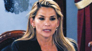 Jeanine Áñez advierte a Morales que si vuelve afrontará la justicia