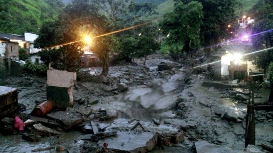 Fuerte inundación deja al menos 49 muertos en Colombia