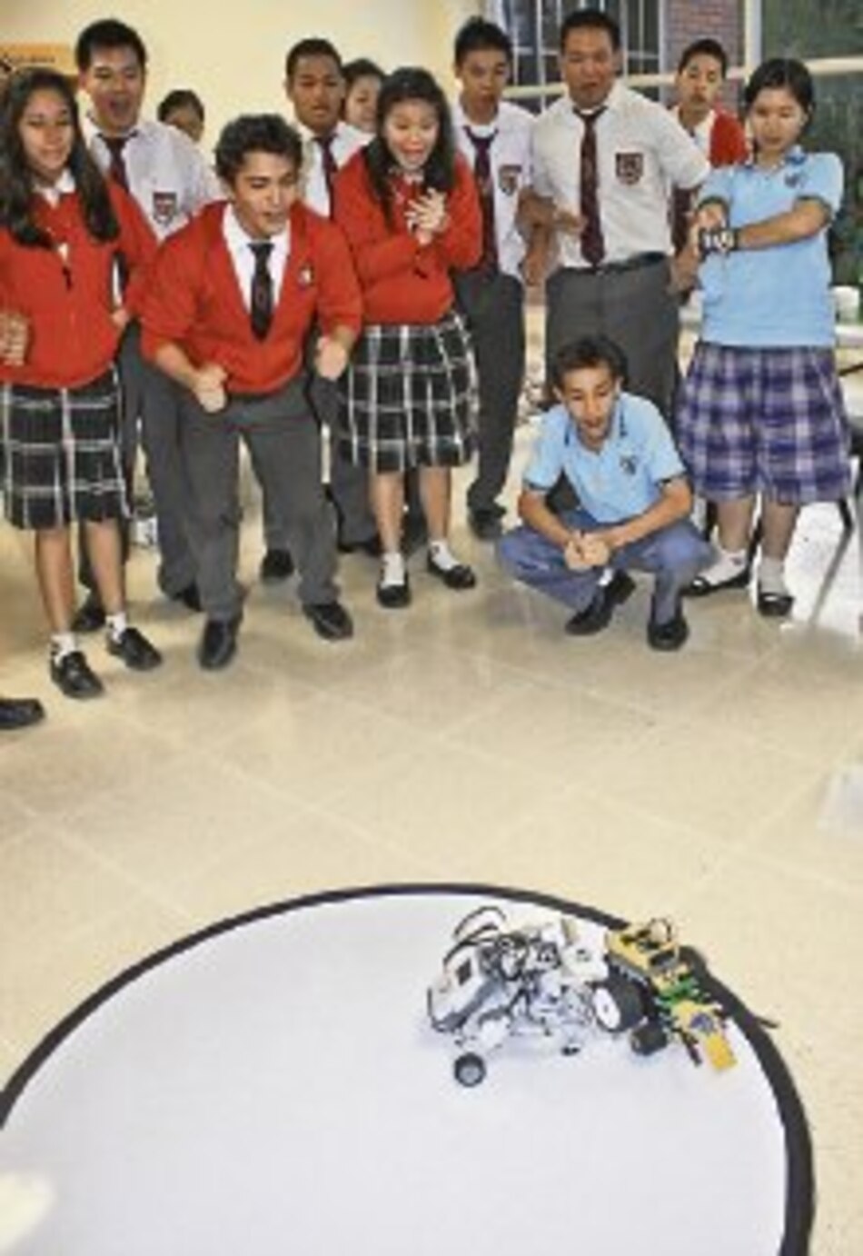 Semana de robots en la UTP