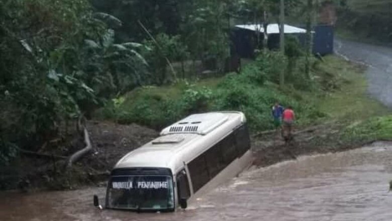 Nueva onda tropical causa lluvias y tormentas sobre el país en las próximas 72 horas