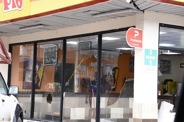 Cancelaciones de reservas turísticas, cierre de comercios y desempleo, las secuelas de la crisis