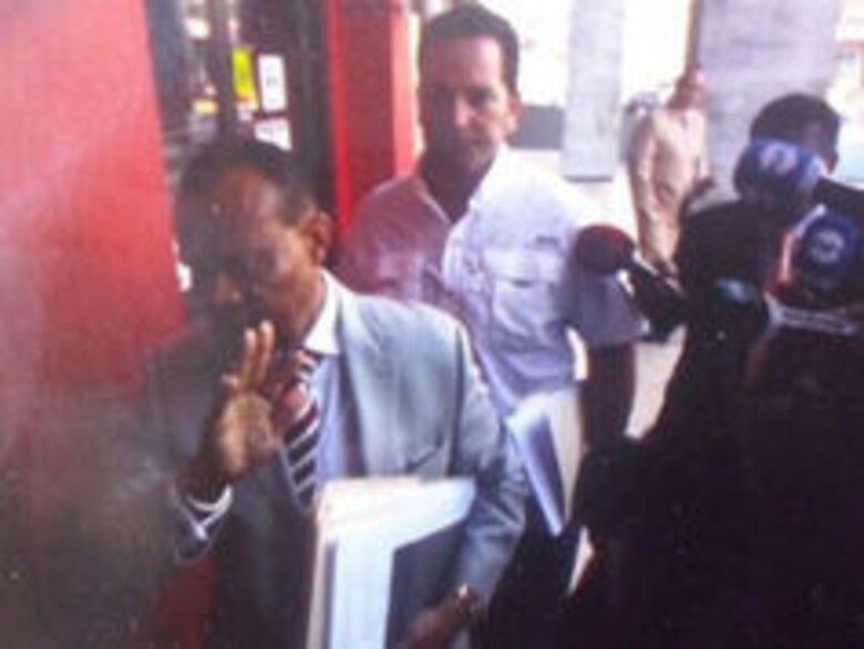 Guillermo Ferrufino acude a la Fiscalía Segunda Anticorrupción