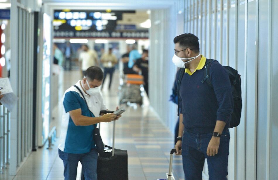 Las aerolíneas extreman medidas por el coronavirus 